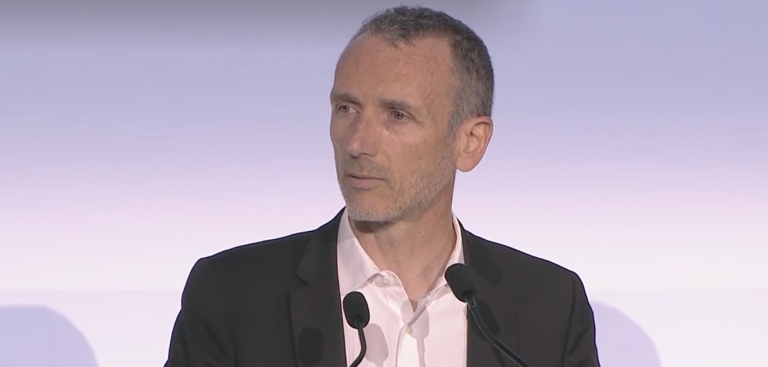 "Notre alimentation dit qui nous sommes. Retrouvons du sens." Emmanuel Faber (Danone) au Consumer Goods Forum, le 22 juin 2017 "Notre alimentation dit qui nous sommes. Retrouvons du sens." Emmanuel Faber (Danone) au Consumer Goods Forum, le 22 juin 2017
