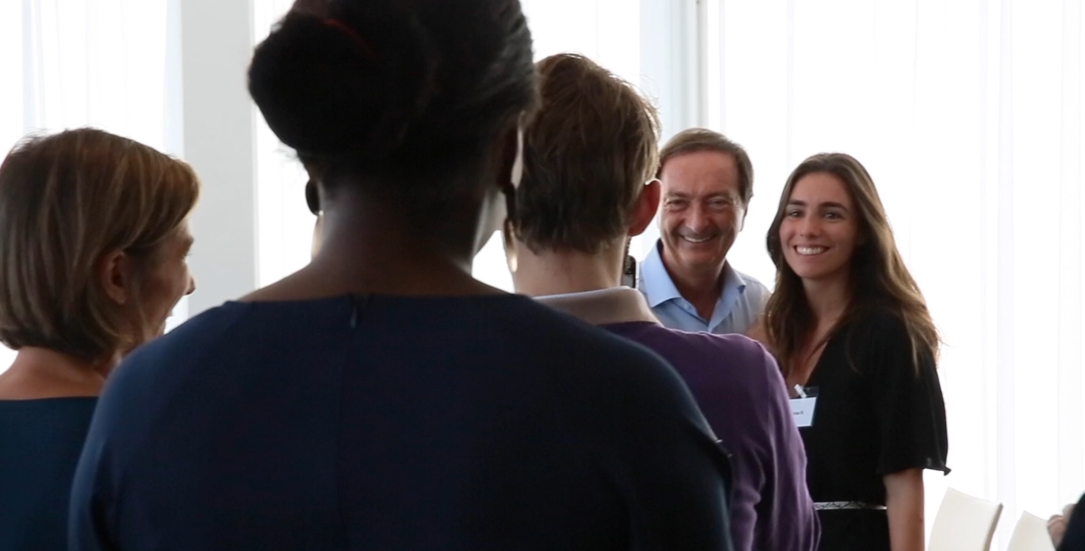VIDEO - Dans les coulisses d'une chaleureuse rencontre Linkedin (première partie : les présentations) coulisses rencontre Michel Edouard Leclerc