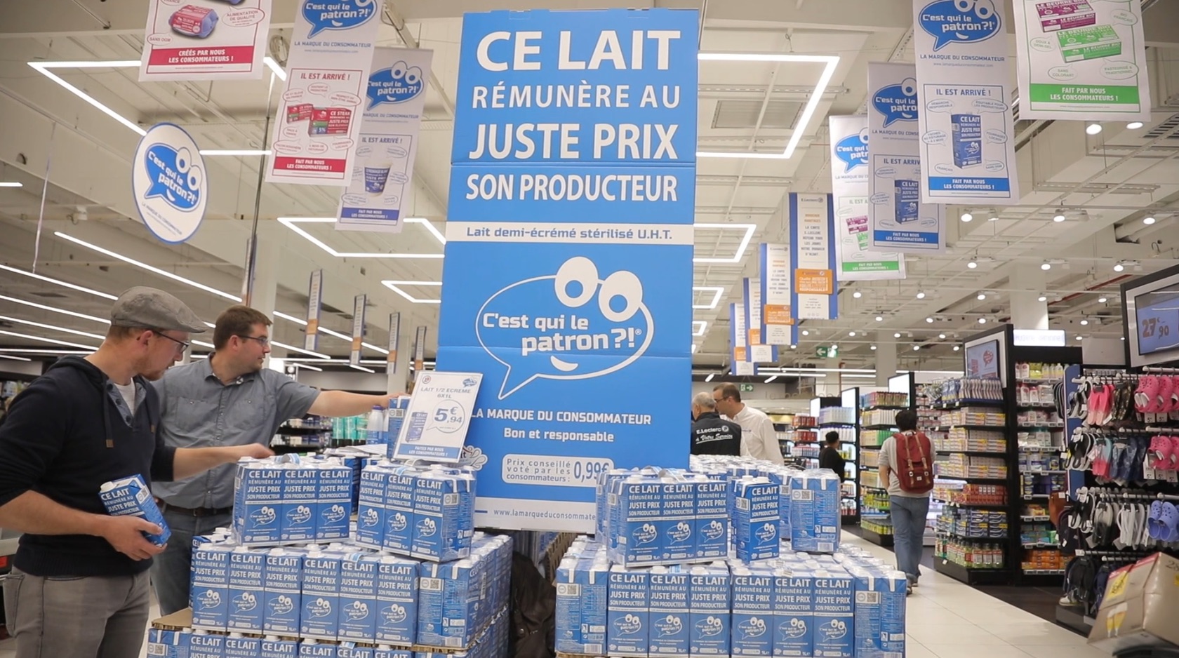 VIDEO - La marque "C’est qui le patron ?!" de plus en plus présente dans les centres E.Leclerc ! C'est qui le patron E.Leclerc