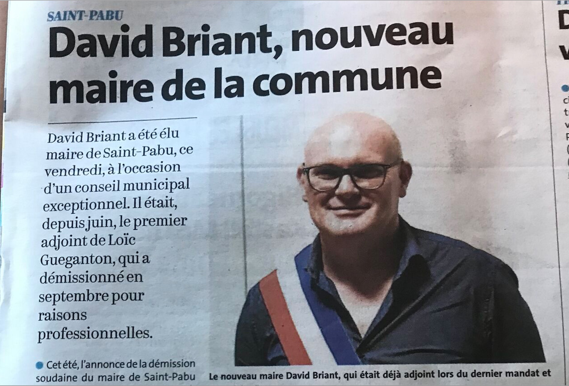 David Briant : responsable "bazar" chez E.Leclerc et maire de Saint-Pabu Maire Saint-Pabu employé Leclerc