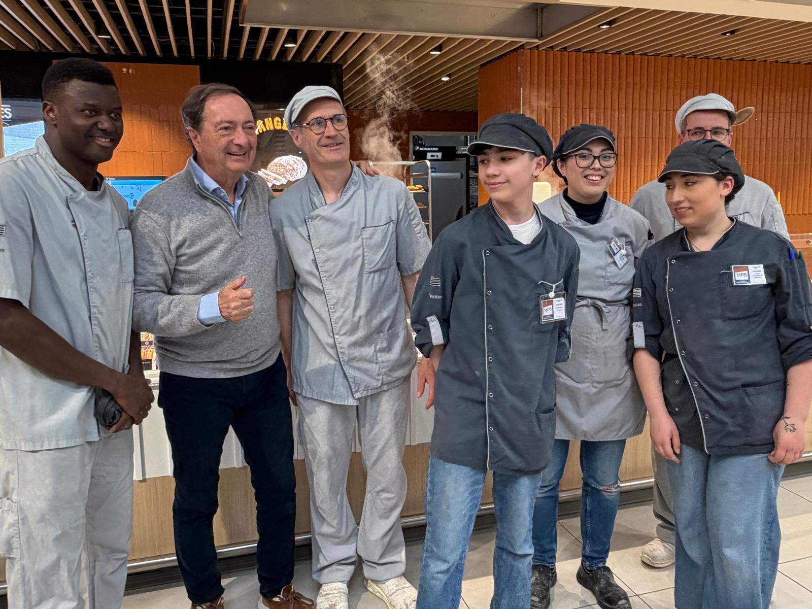 E.Leclerc Vannes : un hyper beau, pro, accueillant et pas cher !