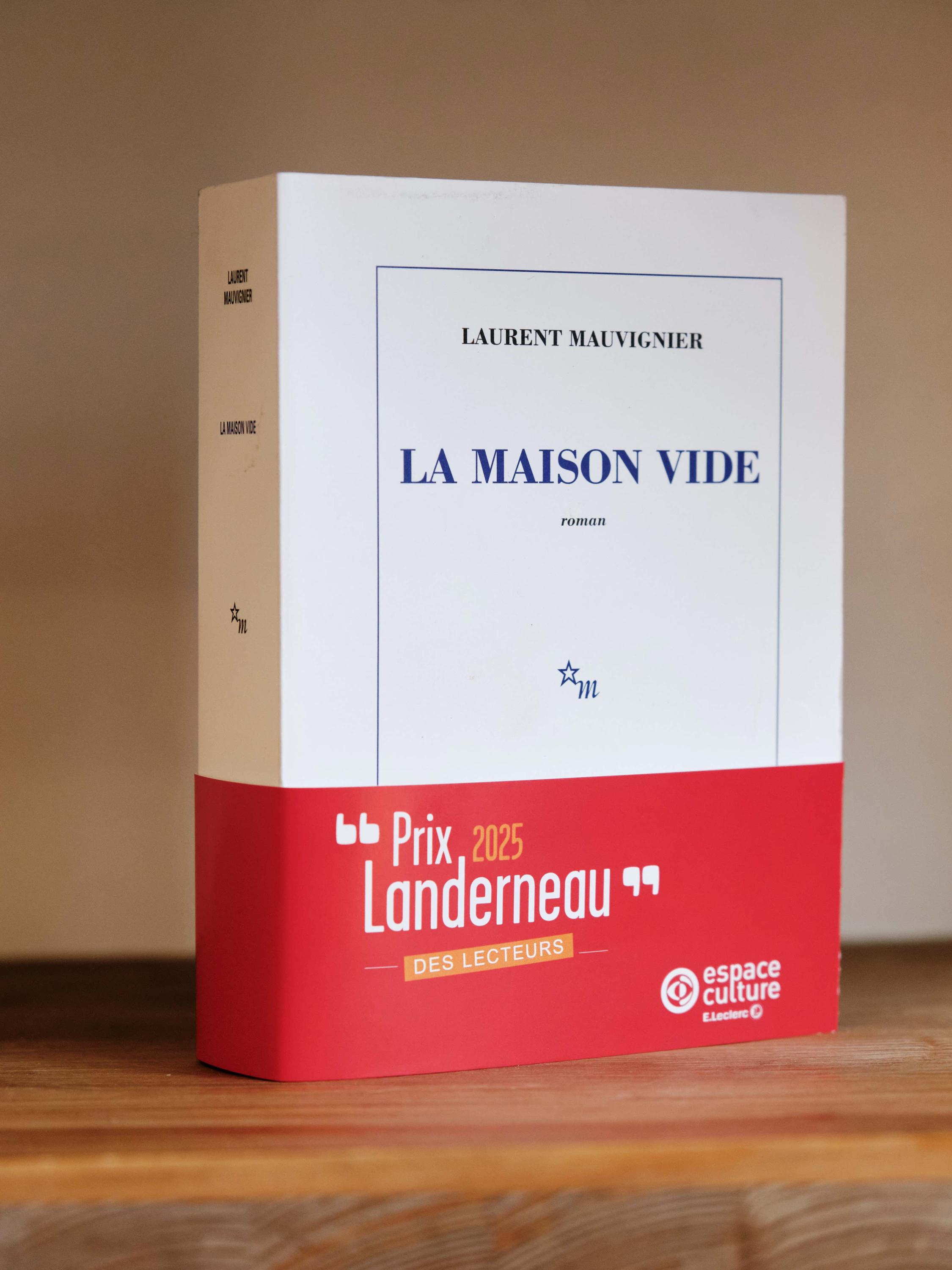 Laurent Mauvignier remporte le Prix Landerneau des Lecteurs, 10ème édition !