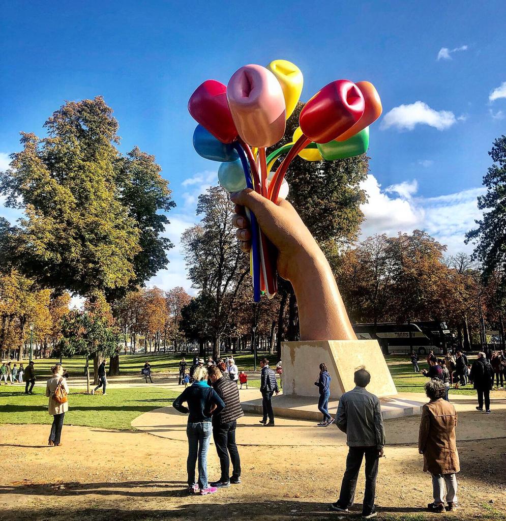 "Le bouquet de tulipes" de Jeff Koons à Paris