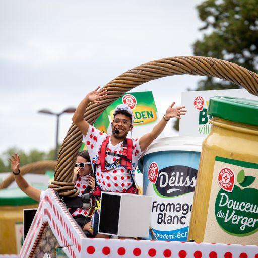 Sur la route de la caravane du Tour de France (photos)