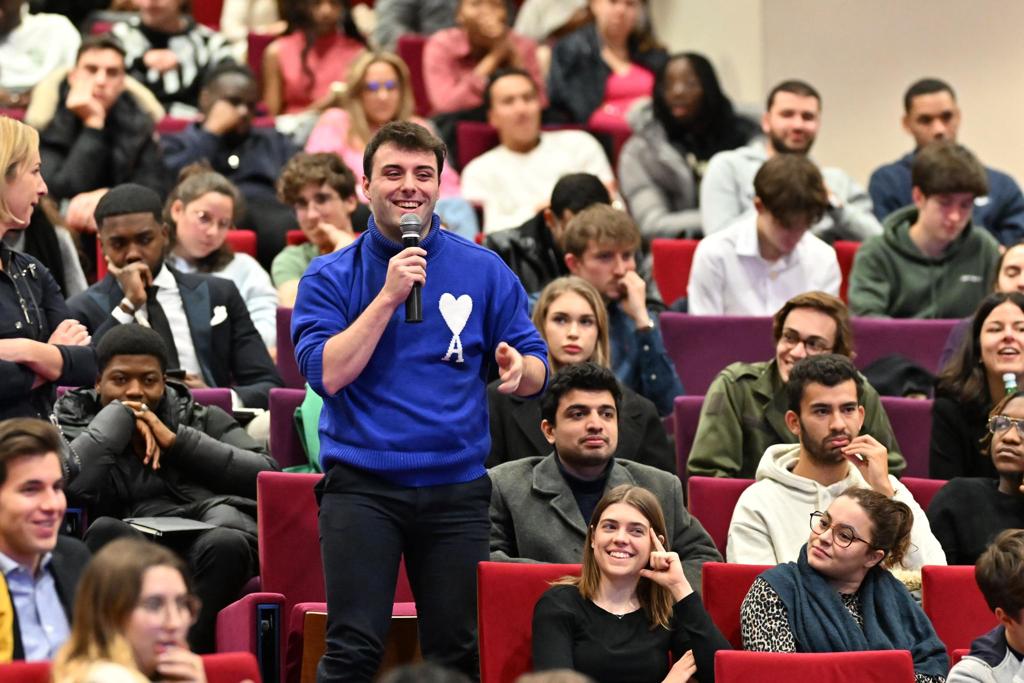 A NEOMA, une conférence passionnante avec François Gay-Bellile de Coca-Cola !