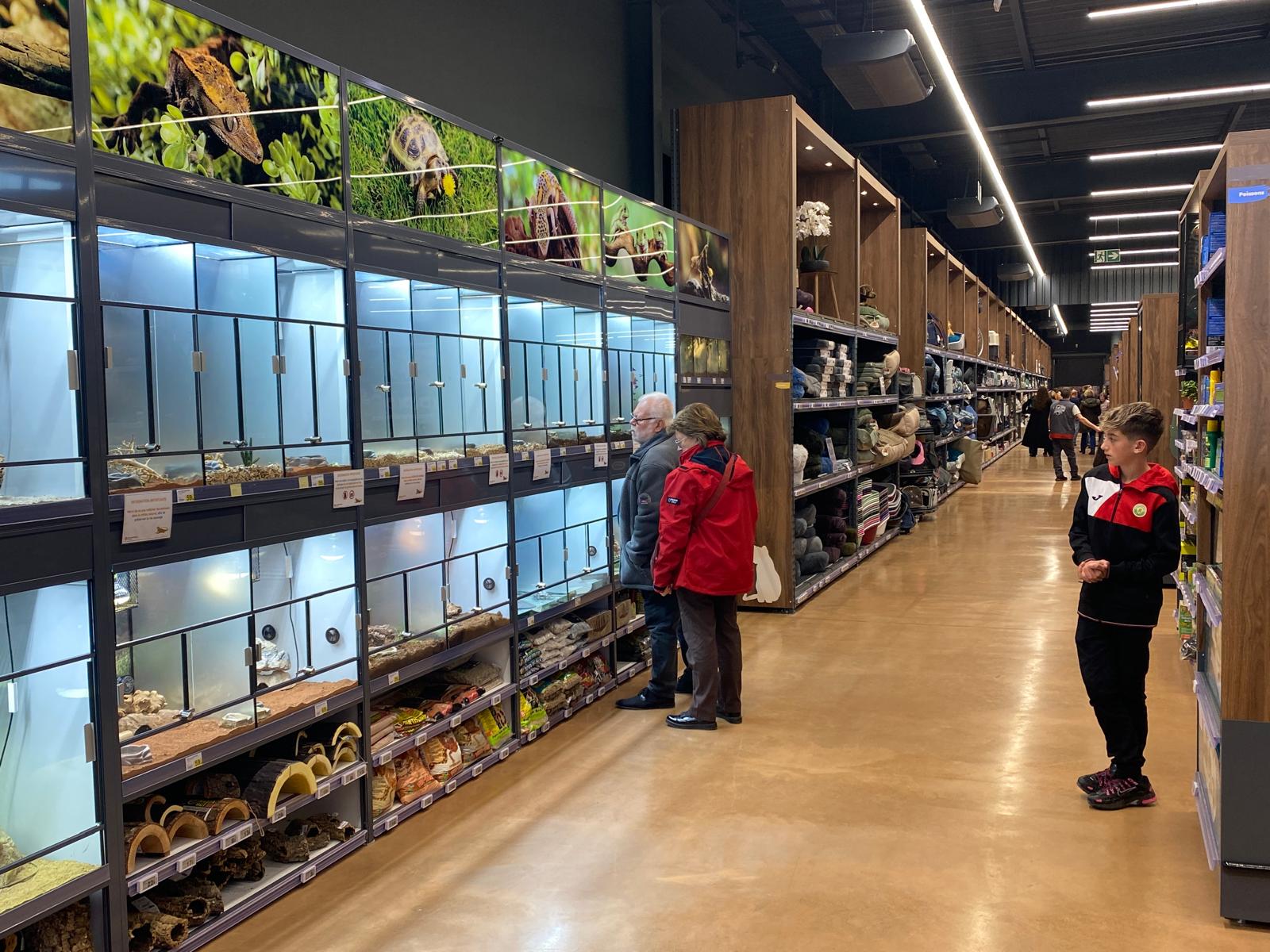 Nos Animaux E.Leclerc : visite de l'une des plus belles animaleries de France à Saint-Parres-aux-Tertres