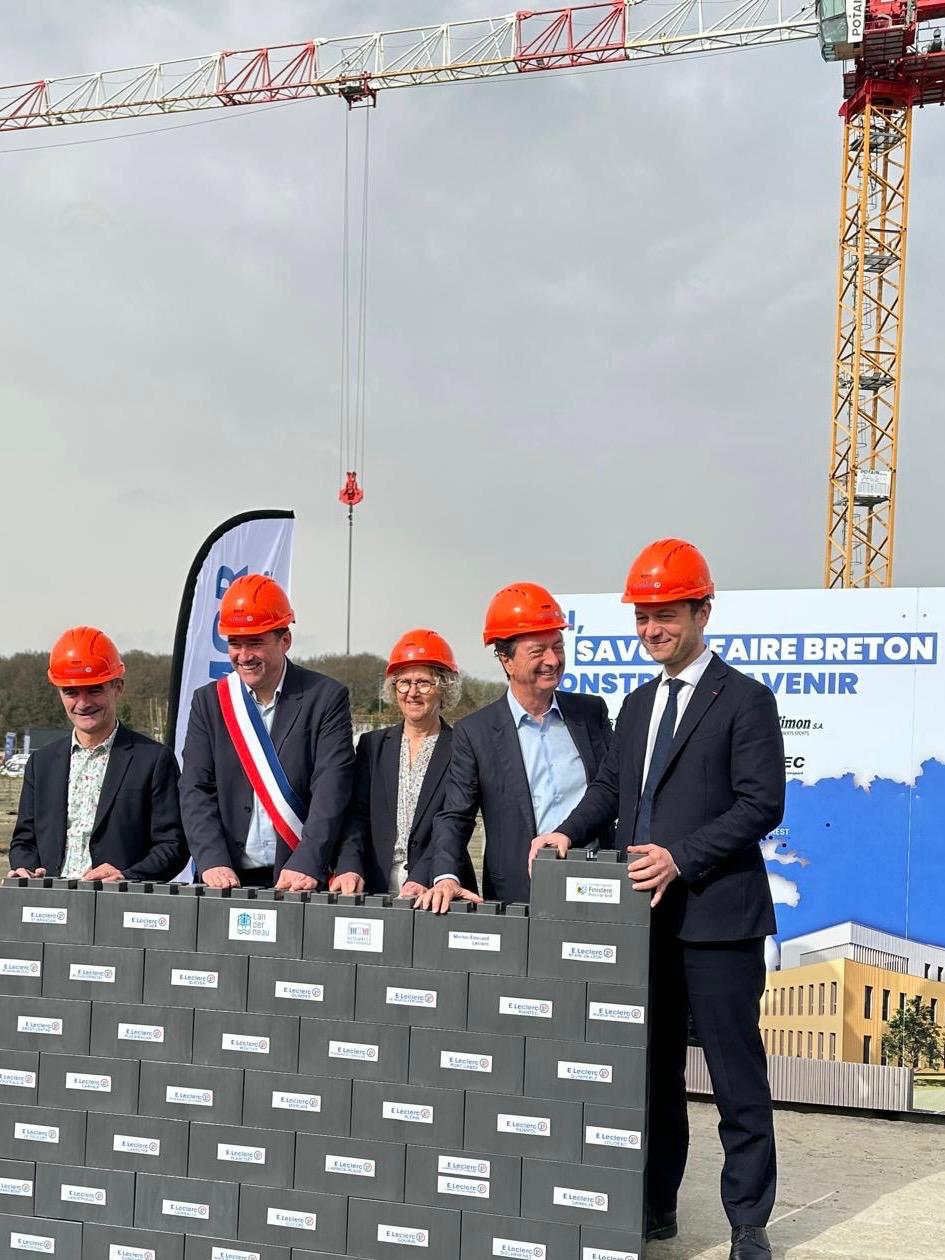 Pose de la première pierre de la nouvelle SCARMOR à Landerneau !