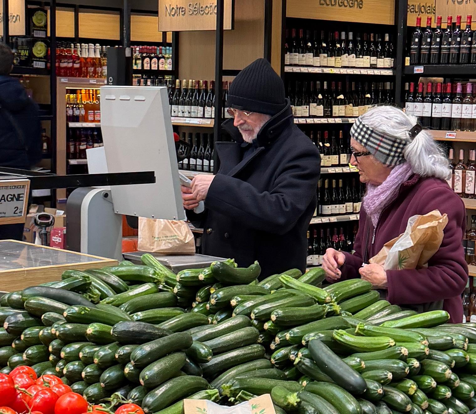 E.Leclerc Vannes : un hyper beau, pro, accueillant et pas cher !