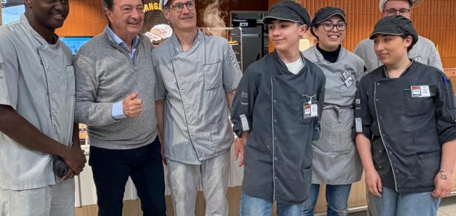 E.Leclerc Vannes : un hyper beau, pro, accueillant et pas cher !