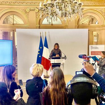 Super drôles et sympas, les voeux de Marlène Schia